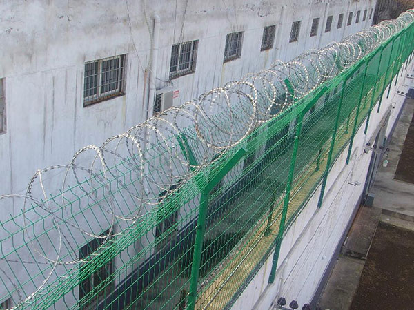 监狱护栏网图片2