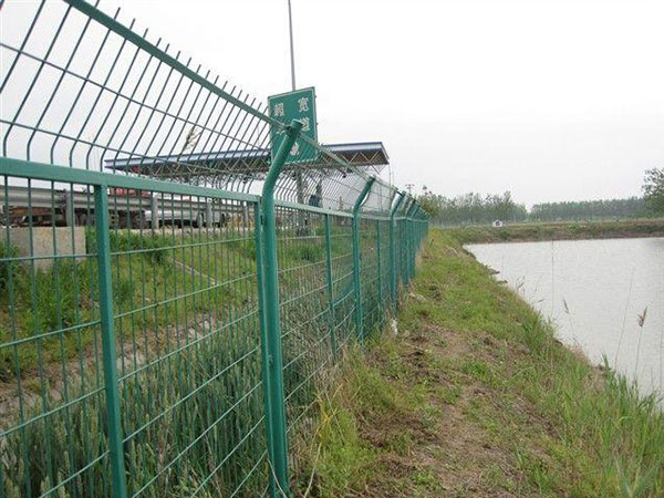 水库围栏图片2