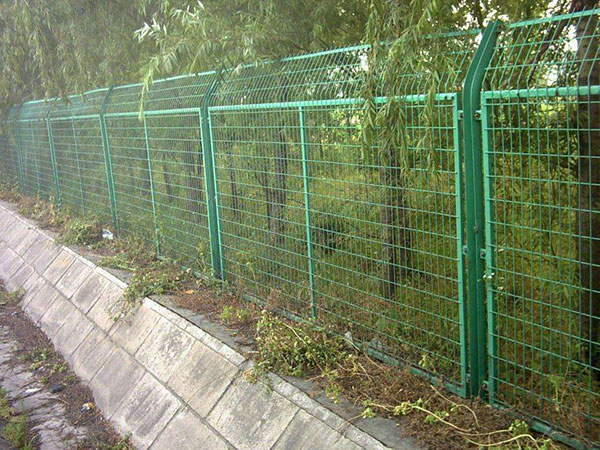 公路隔离栅图片3